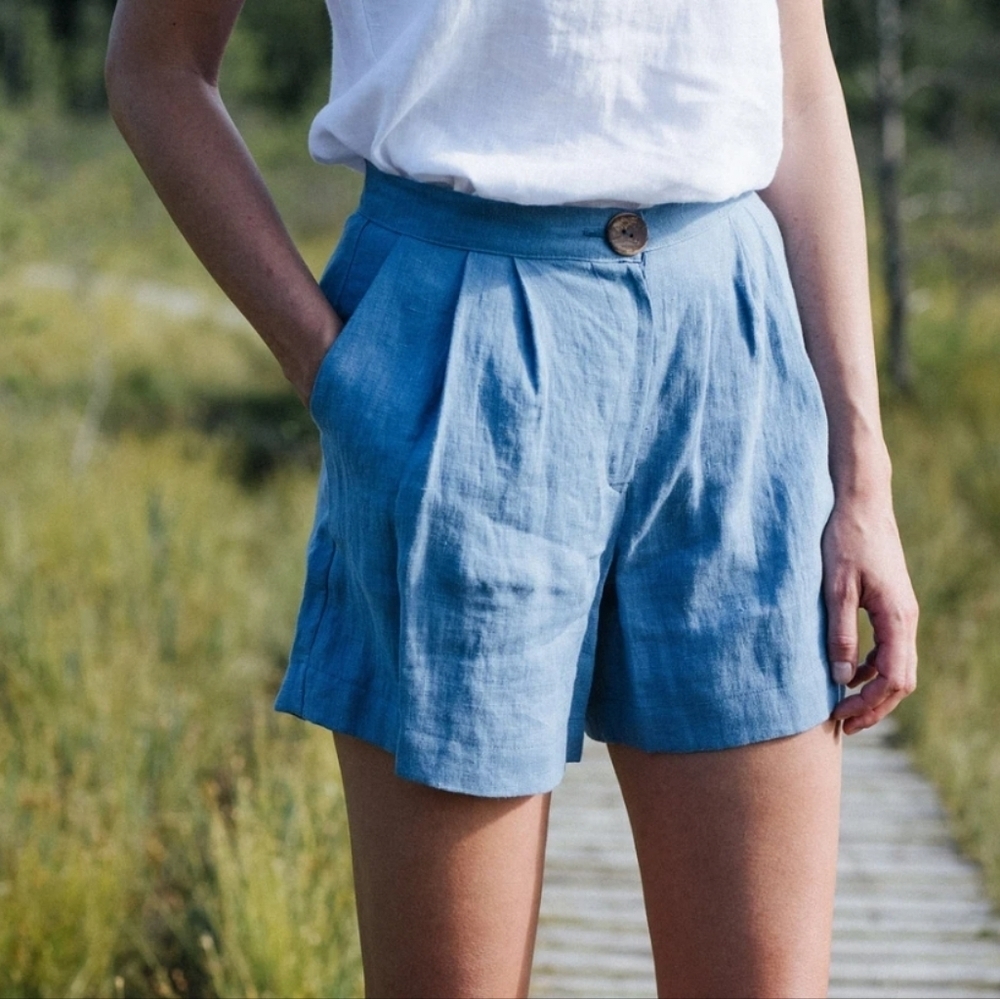 Mantaikotai Abu Dhabi Linen High waisted shorts gray grey size small